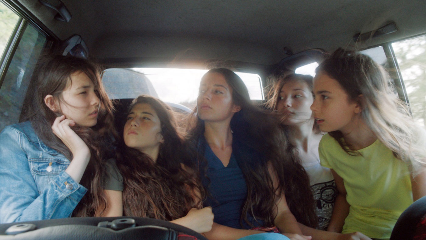 Päť sestier bojuje za svoju slobodu vo filme Mustang