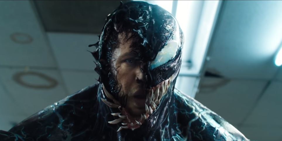Dosť bolo superhrdinov: Krvilačný Venom prichádza s novým trailerom