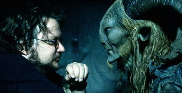 Guillermo del Toro ohlsil nov akn projekt
