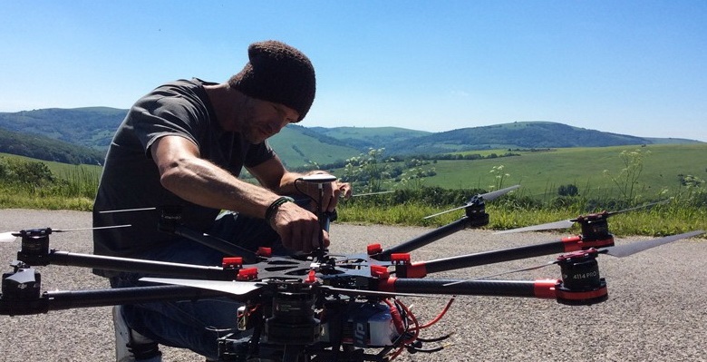 Prv slovensk dron pre filmrske ely, cieom je presadi ho na svetovom trhu